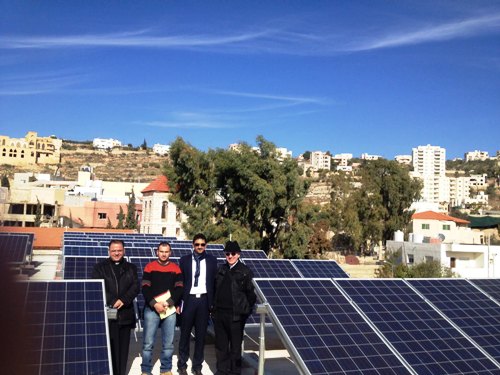 На Святій Землі в католицьких школах використовують сонячні батареї.(ФОТО)